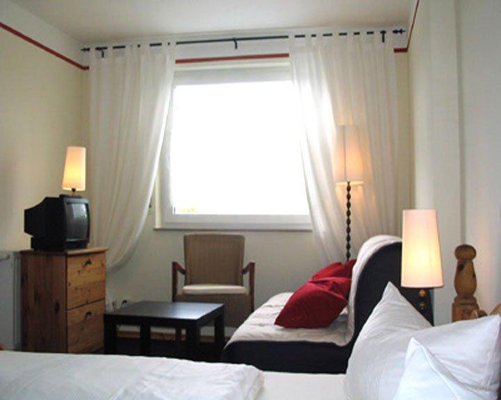 Landgasthof Frankentor Wasserlosen Habitación foto