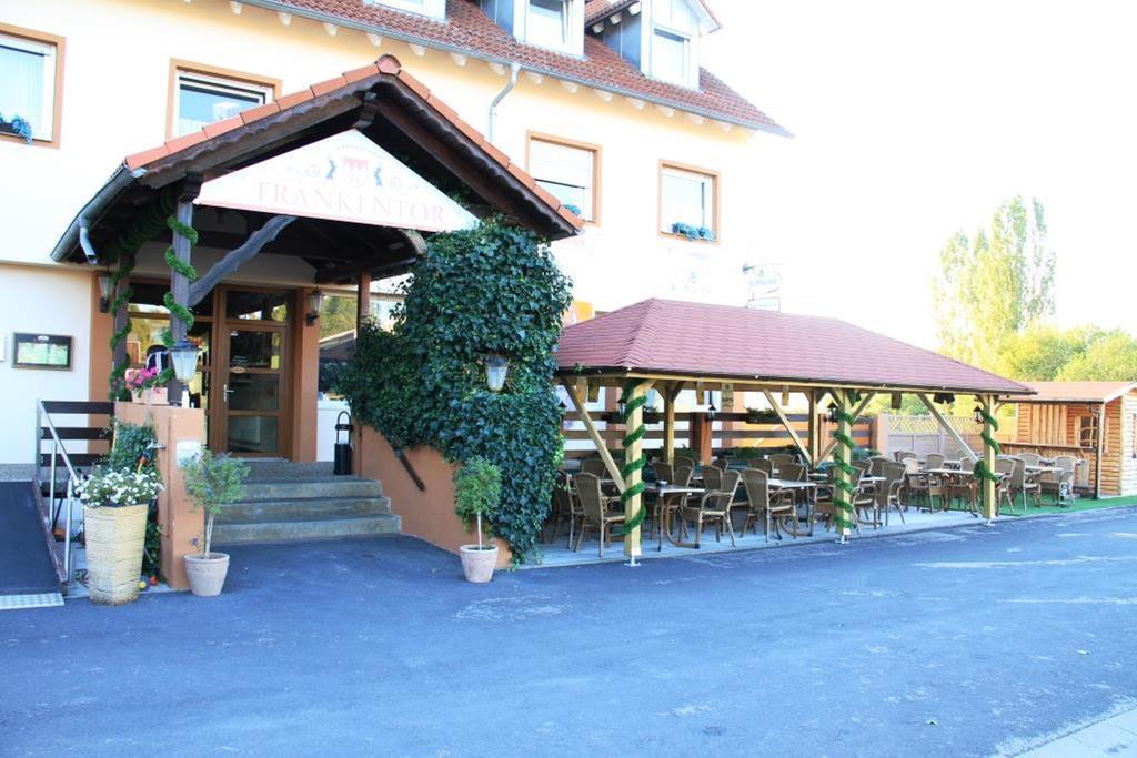 Landgasthof Frankentor Wasserlosen Exterior foto